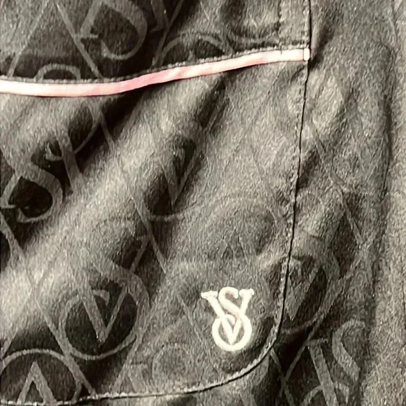 Victoria’s Secret women’s pajama top satin field long sleeve‎ button BLACK PINK - Picture 4 of 7